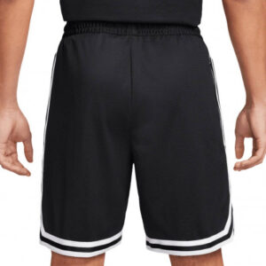 Short Nike DNA