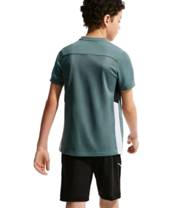 Nike Academy Junior